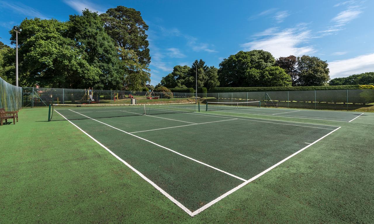 Macdonald Elmers Court Resort Lymington Luaran gambar